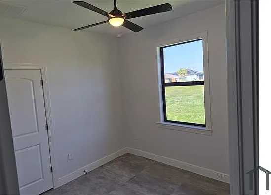 3 bed, 1200 sqft, $2,000 — Photo 4