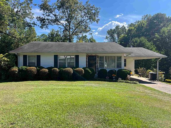 2nd image of 1094 Blake Dr
