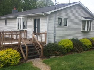 457 Inez Rd, Ravenswood, WV 26164