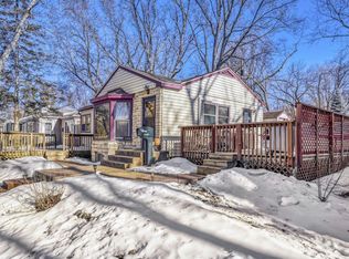 2506 Meridian Dr, Golden Valley, MN 55422