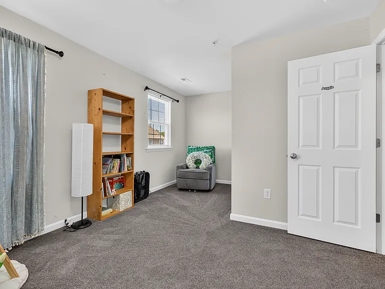 121 Polo Way — Photo 19