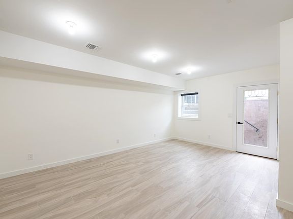 3rd image of 340 Randolph Ave #1