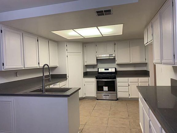 5th image of 13908 Rogers Ln