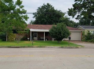 3019 Spurlock Rd, Nederland, TX 77627
