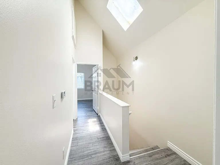 14257 Friar St — Photo 28