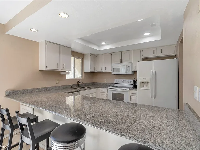 3472 Townhouse Dr — Photo 10