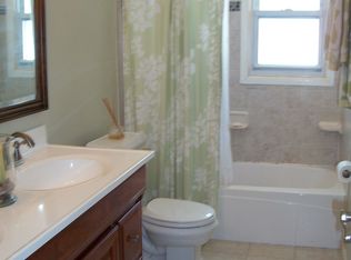 38 Crossgate Rd, Jersey City, NJ 07305