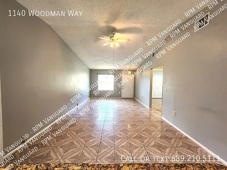 1140 Woodman Way — Photo 3
