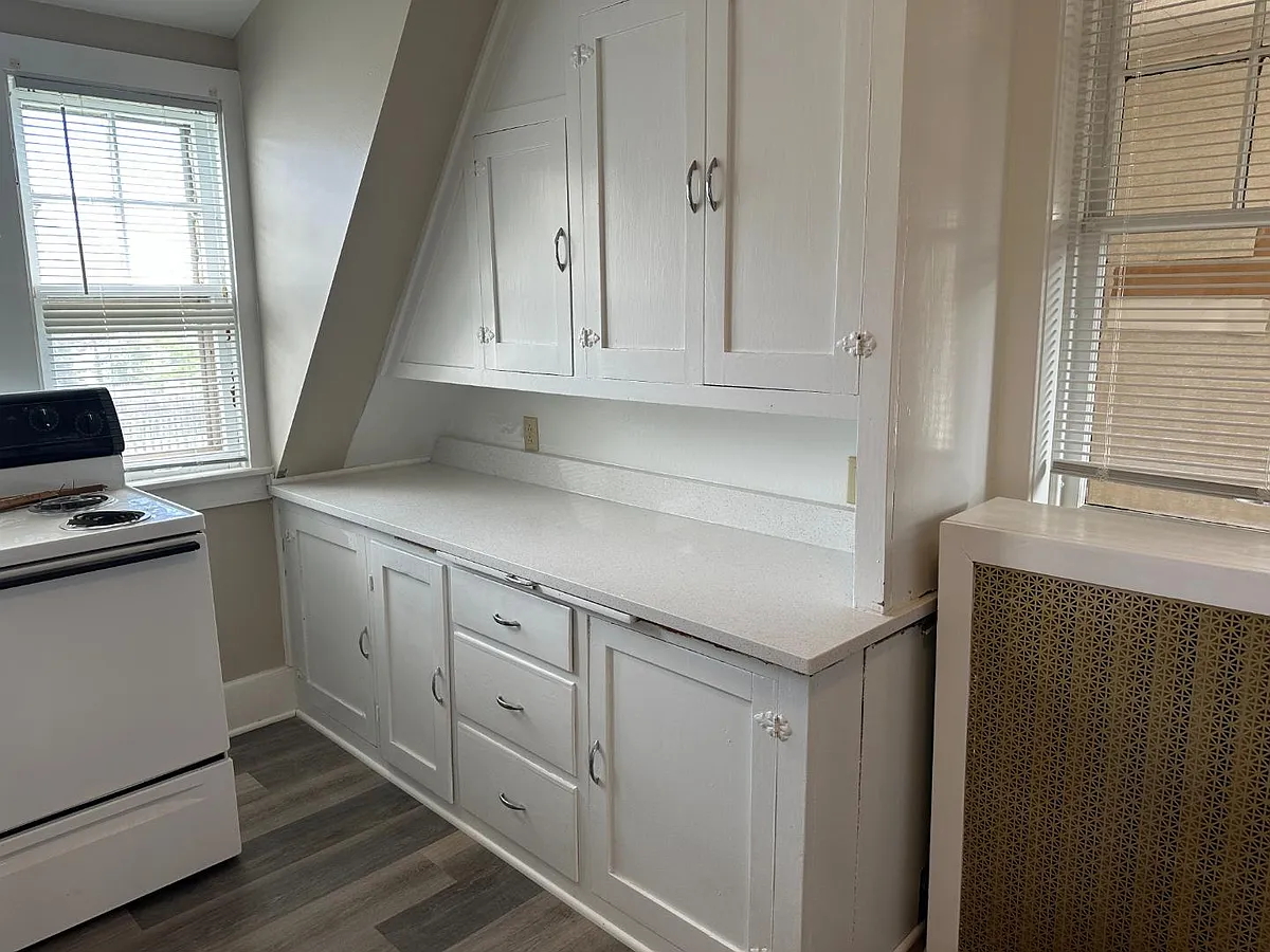 Unit Photo - 1625 Superior Ave #1625