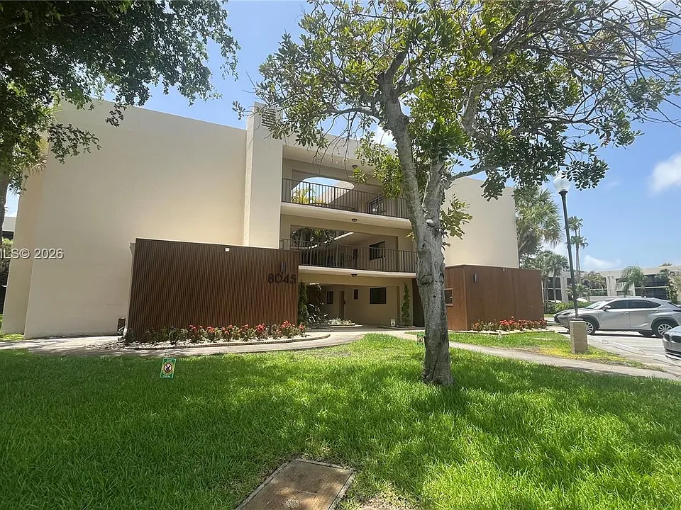8045 SW 107th Ave #217