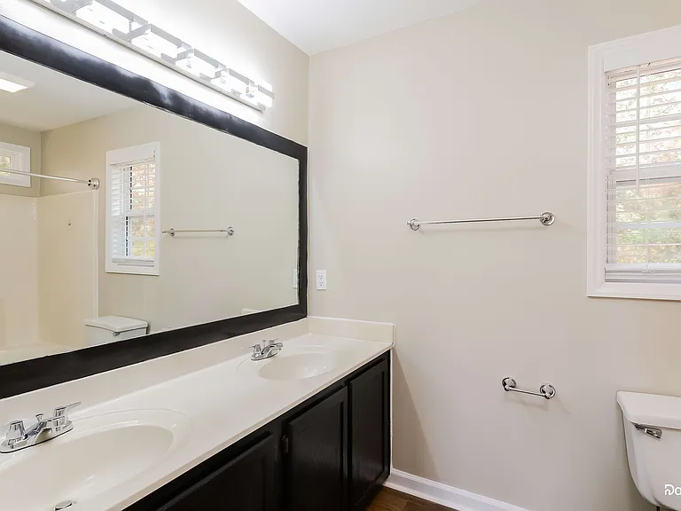 7000 Taunton Dr — Photo 10