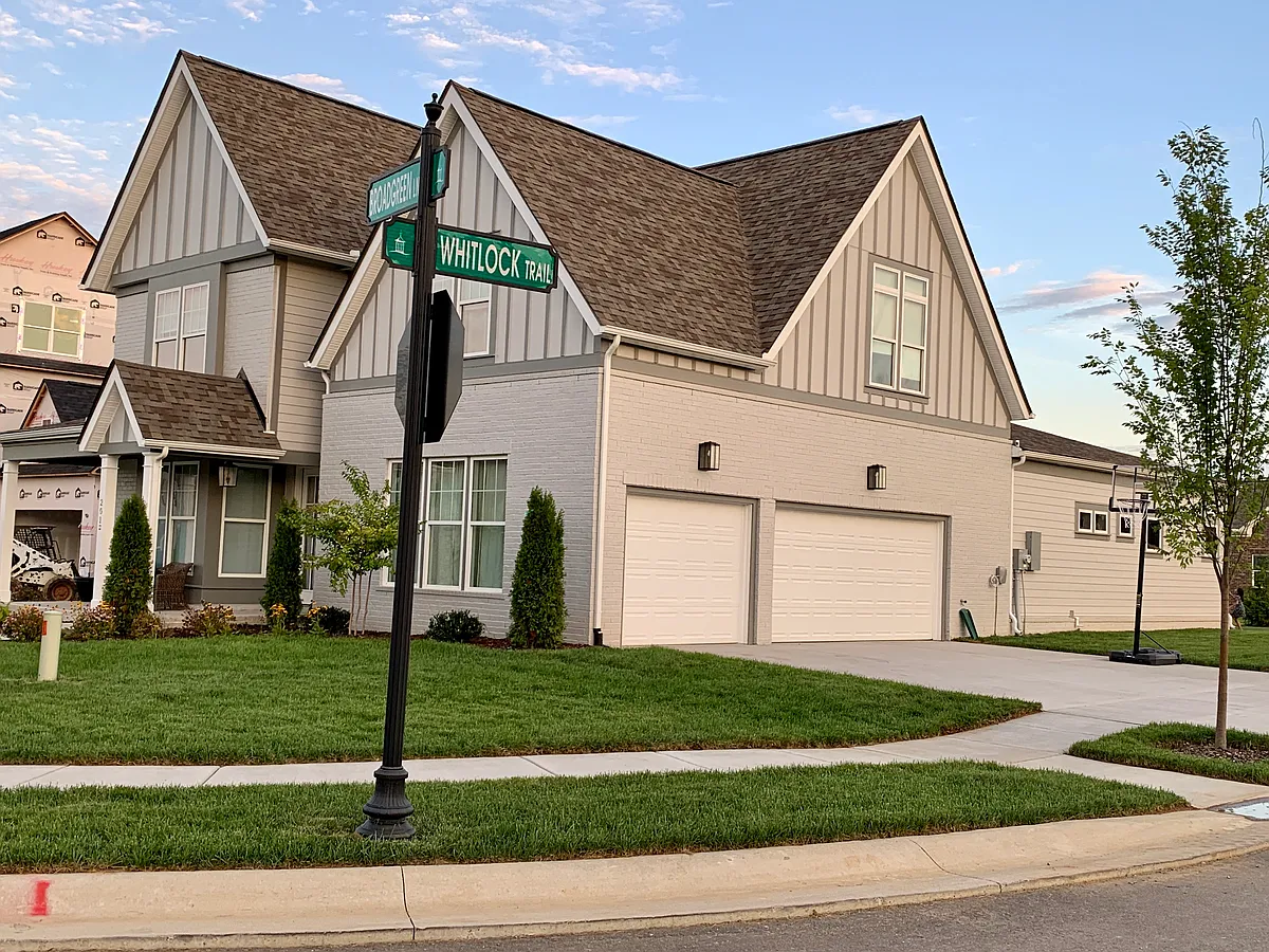 Building Photo - 201 Broadgreen Ln