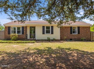 102 Royal Oak Dr, Wilmington, NC 28409