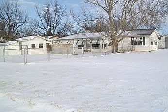 2nd image of 1006 Wesley Dr