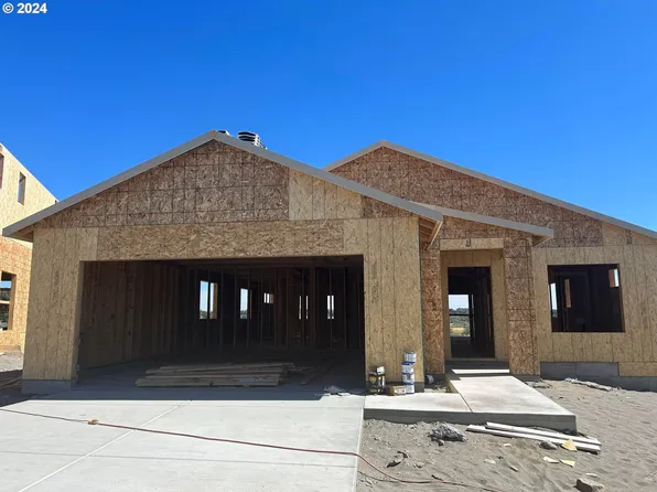 1716 NE 8th Pl, Hermiston, OR 97838