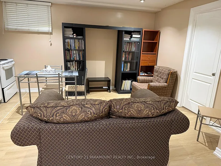 7275 Village Walk — Photo 7