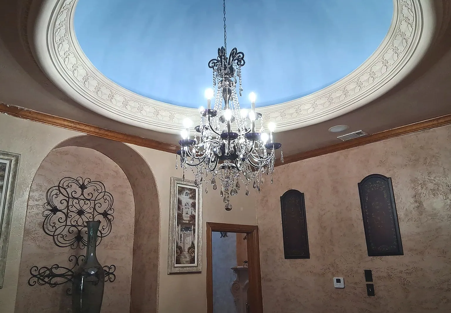 5 bed, 6500 sqft, $10,000 — Photo 2