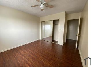 12117 York Ave APT C, Hawthorne, CA 90250