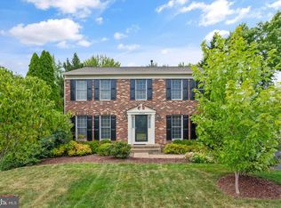 13945 S Springs Dr, Clifton, VA 20124