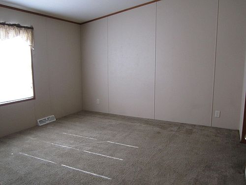 2nd image of 1806 Magnolia Blvd