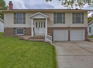 3 Sylvia Ln, Saint Peters, MO 63376