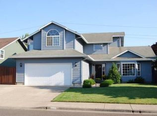 1070 Brotherton Ave, Eugene, OR 97404