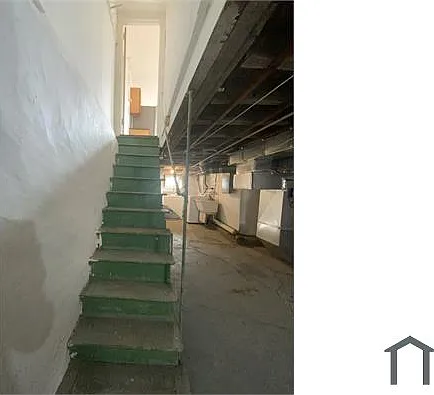 1547 S Myrtlewood St — Photo 37