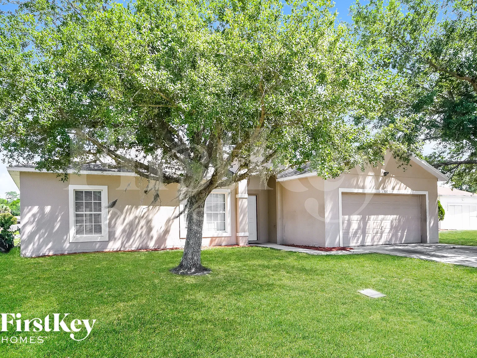 3 bed, 2.0 bath, 1176 sqft, $1,375 — Photo 2