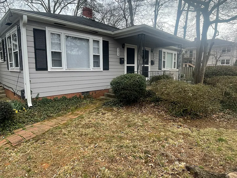 711 Palmetto St — Photo 1