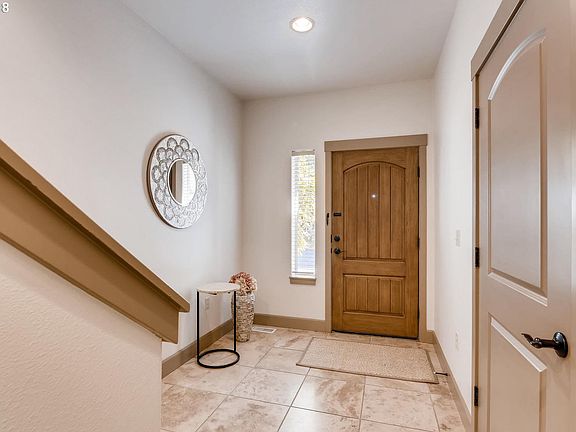 4th image of 2055 NE 49th Way
