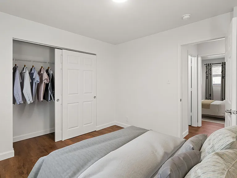 Green Door Apartments — Photo 90