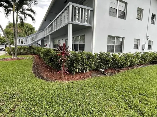 167 Newport Ct #K, Deerfield Beach, FL 33442