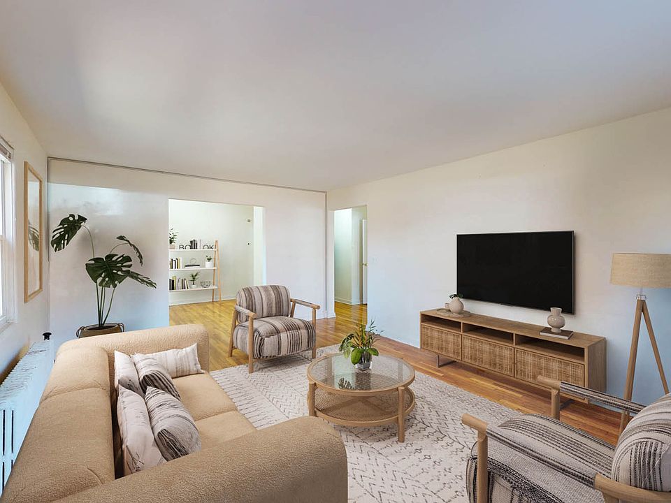 Dining/Living room