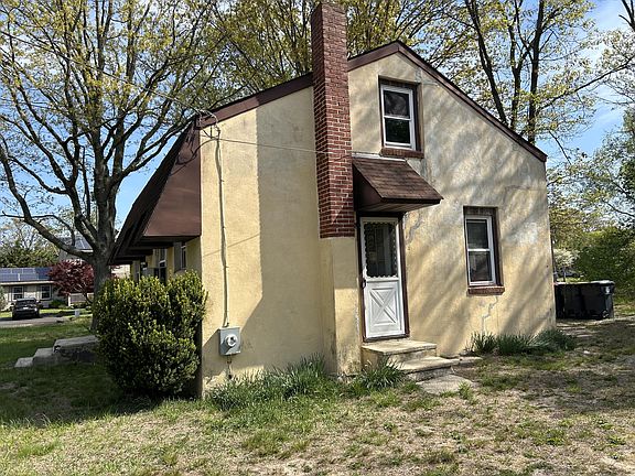 3rd image of 312 Stratford Ave