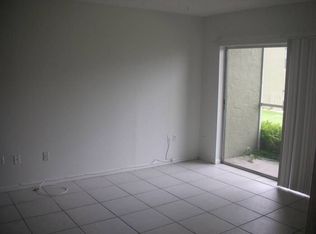 11301 Devorah Ct APT 115, Temple Terrace, FL 33617