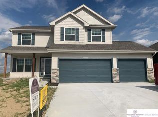 12046 Quail Dr, Bellevue, NE 68123