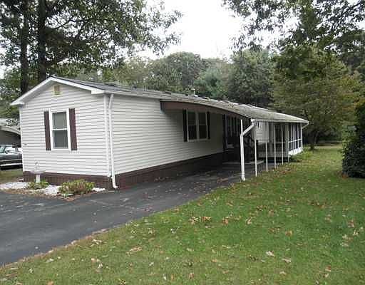 1st image of 5 Sherwood Valley Ln