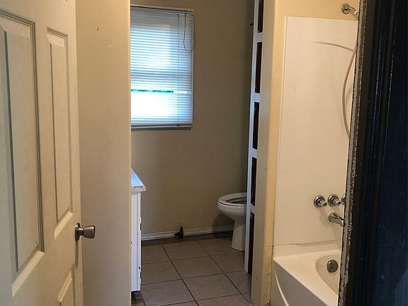 3rd image of 117 Morton Ave