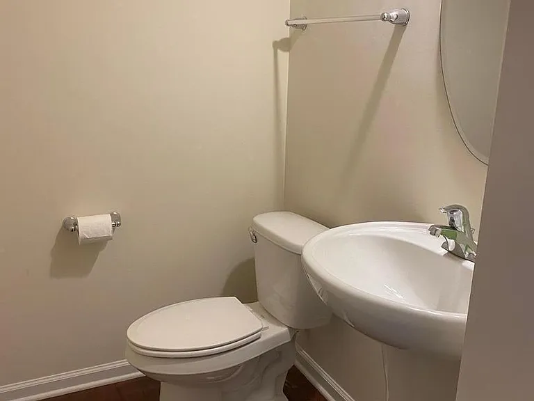 2412 Historic Cir — Photo 9