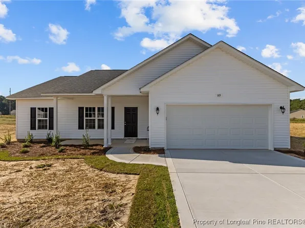 189 Orchard Ln, Parkton, NC 28371