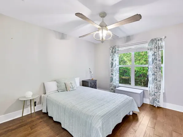 2047 Terrazzo Ln, Naples, FL 34104