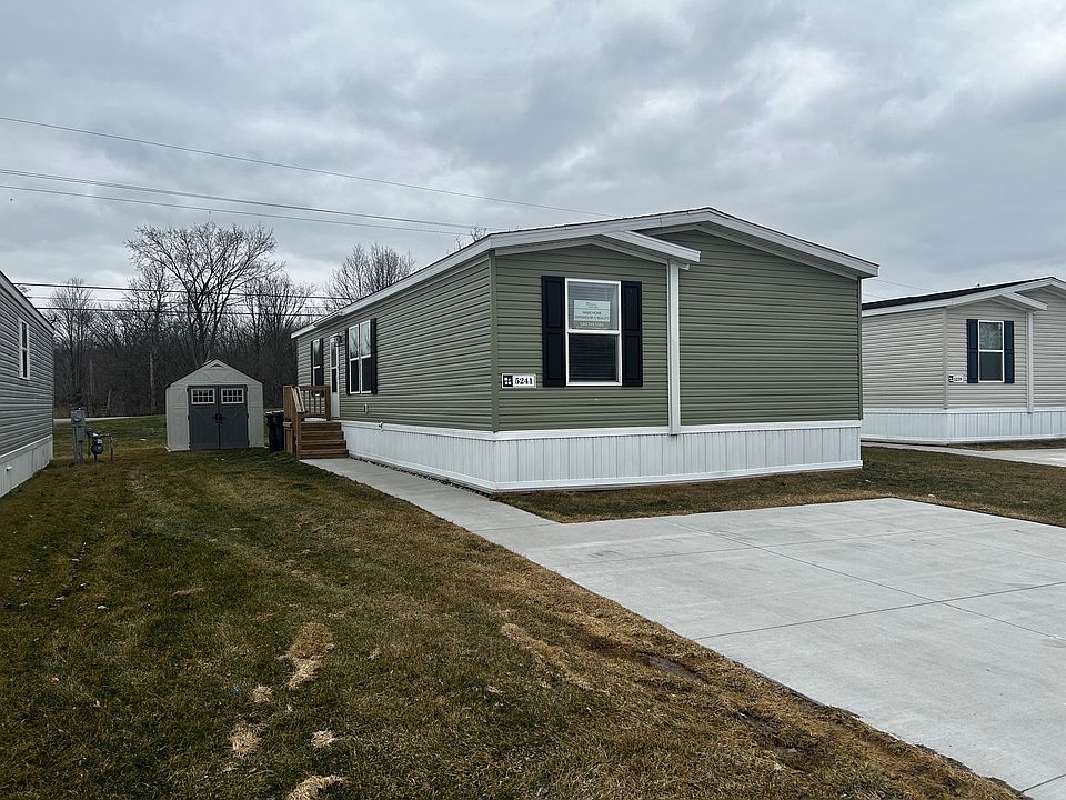1st image of 5241 Bud Ln #137