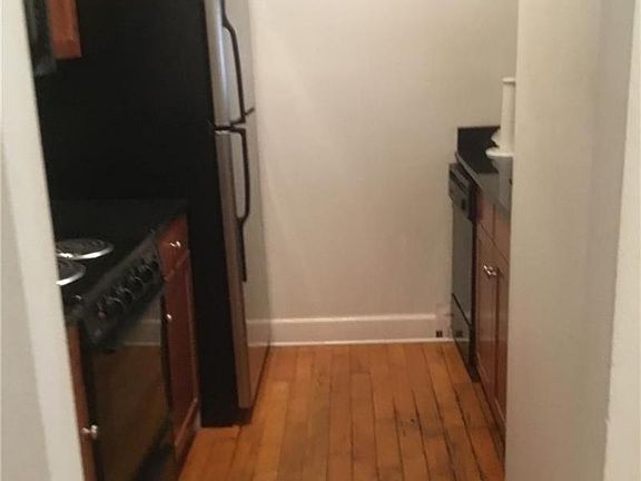 4th image of 1111 S Peters St APT 224