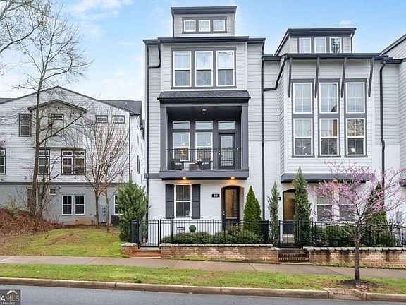 2nd image of 816 S Columbia Dr