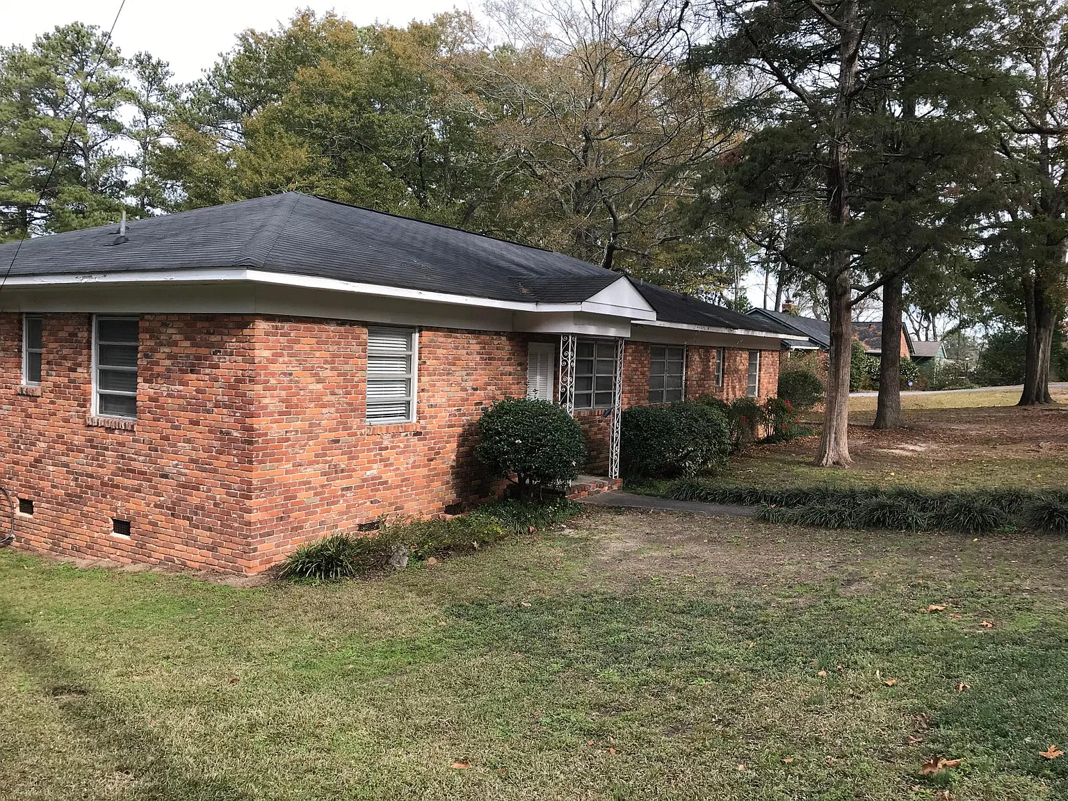 2 bed, 930 sqft, $1,400 — Photo 2