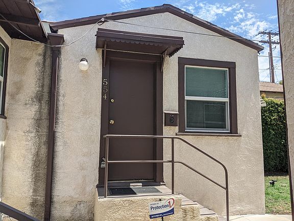 3rd image of 554 E Verdugo Ave #554