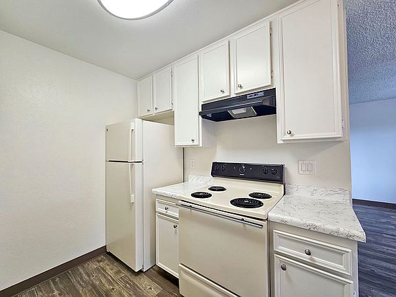 5th image of 747 Avocado Ave #48