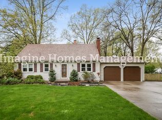 110 Brunswick Dr, Avon Lake, OH