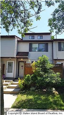 1st image of 41 Lombard Ct