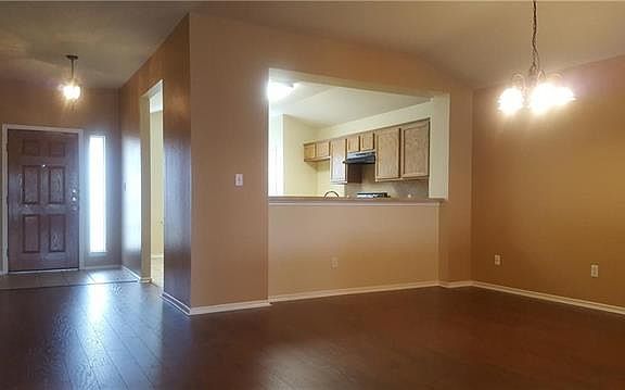 2nd image of 9512 Castle Pines Dr